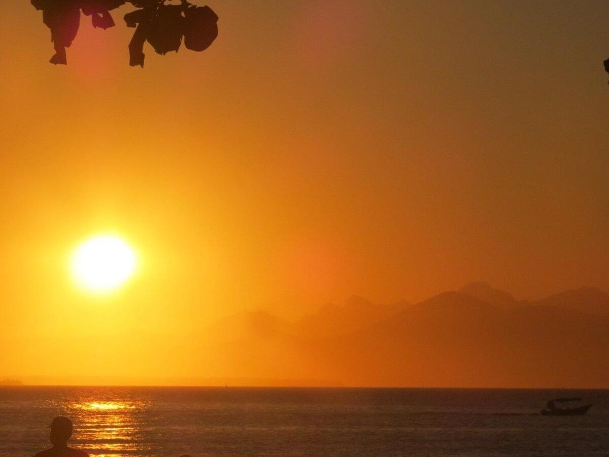 Casa Estilosa E Rustica Com Vista Para O Por Do Sol Da Ilha Do Mel! Exteriér fotografie